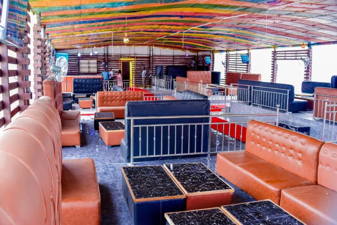 Murphy'S Mansion Resort Umuahia Εξωτερικό φωτογραφία
